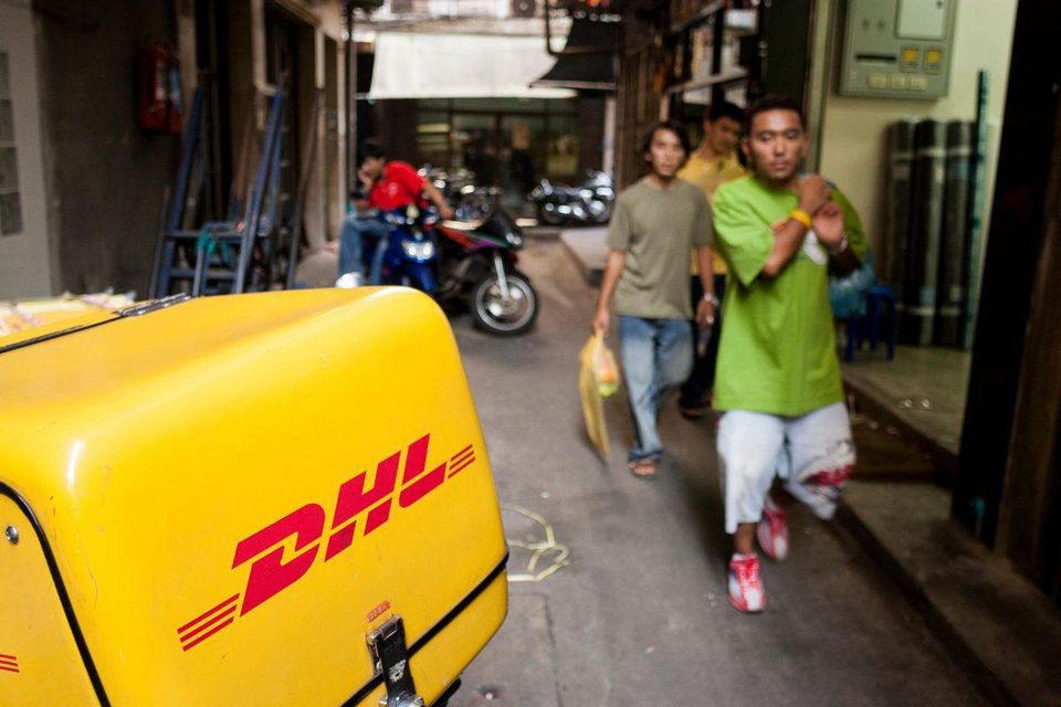 HOW DIGITAL DISRUPTORS SERVE THE UNBANKED IN SOUTHEAST ASIA